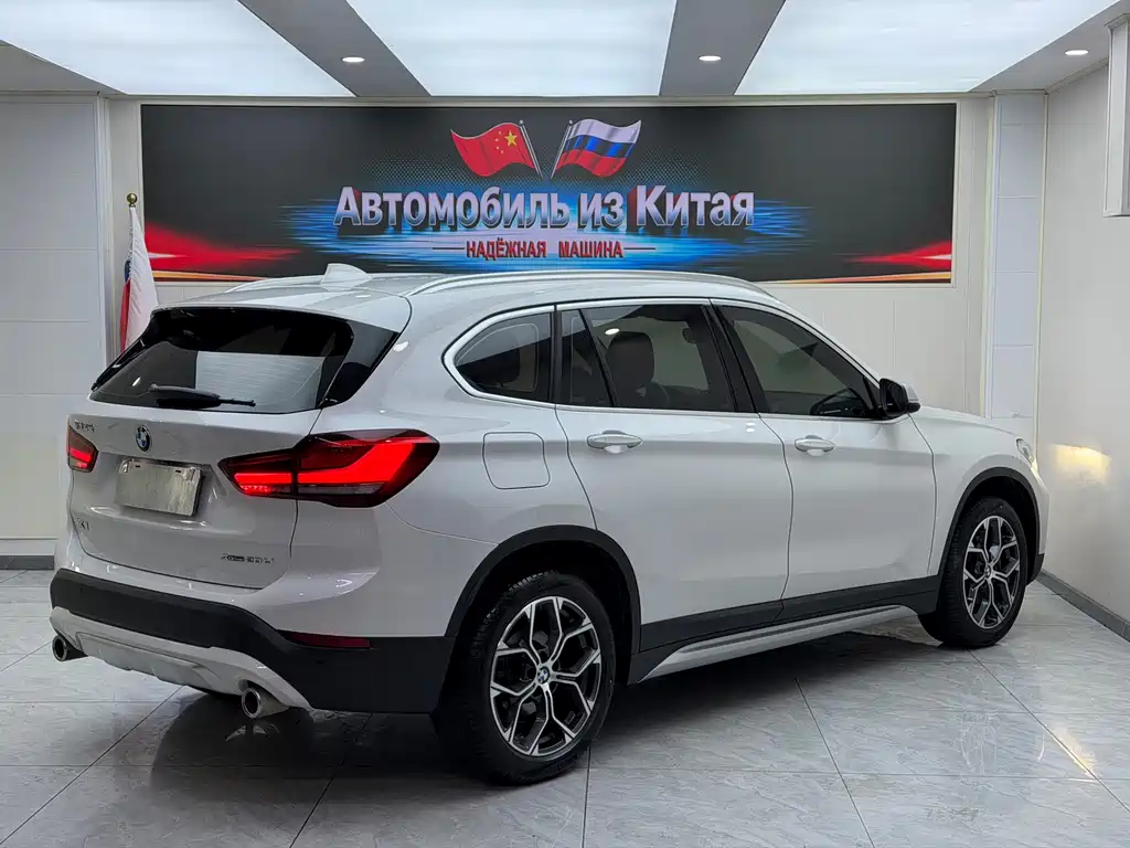 BMW X1 — фото 4