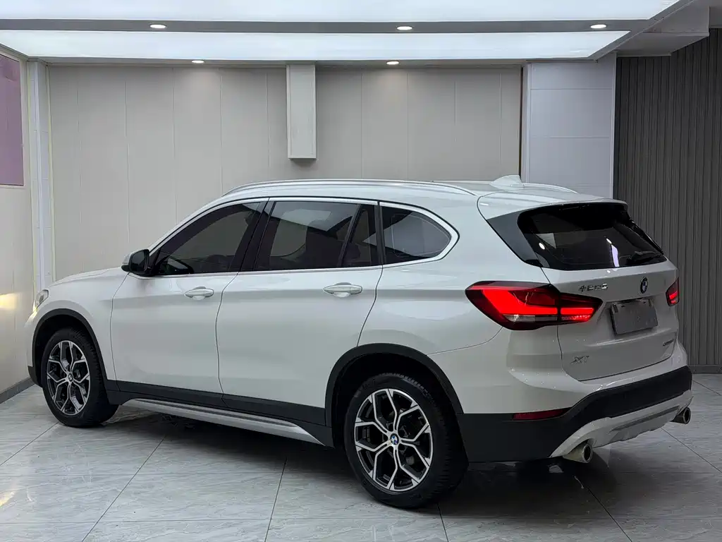 BMW X1 — фото 6
