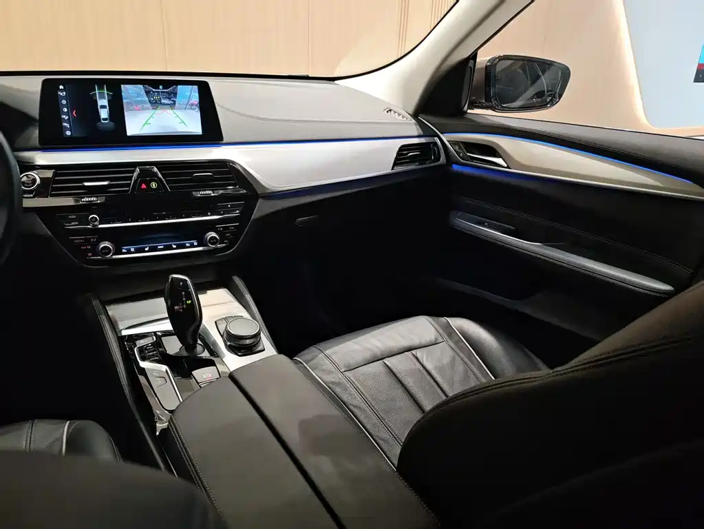 BMW 6 Series GT — фото 15