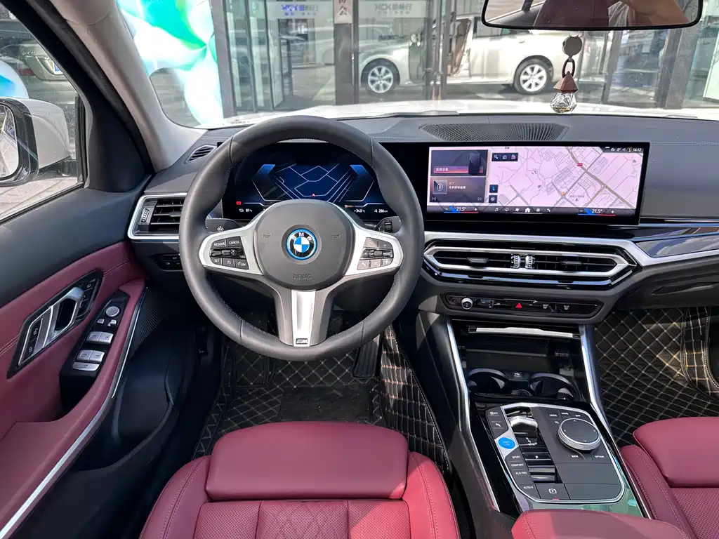 BMW i3 — фото 14