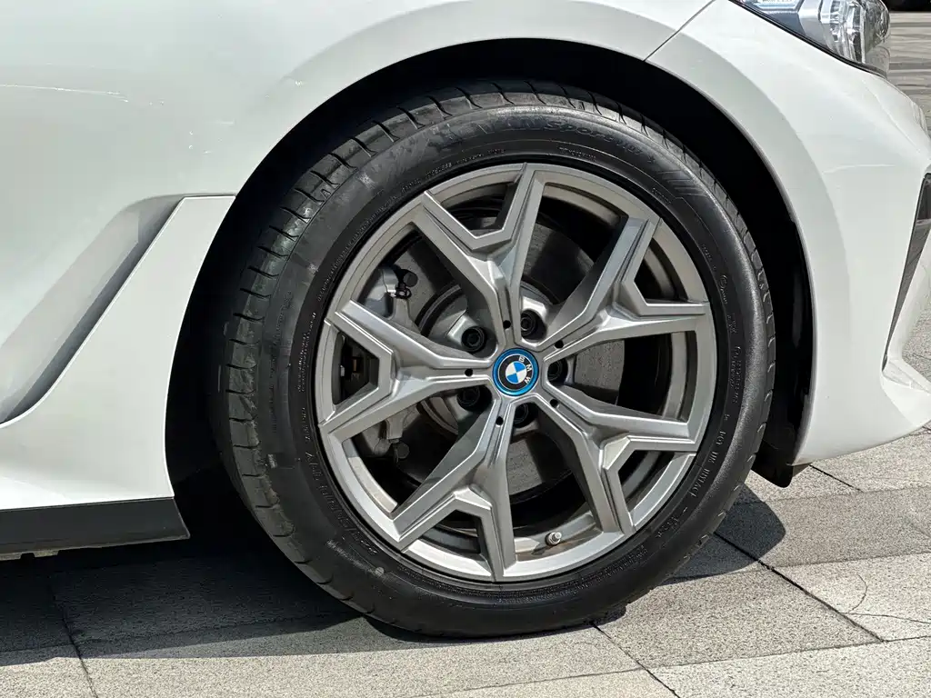BMW i3 — фото 3