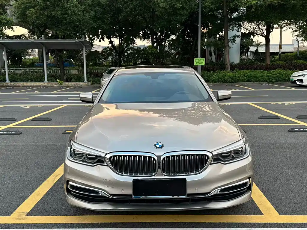 BMW 5 Series — фото 2