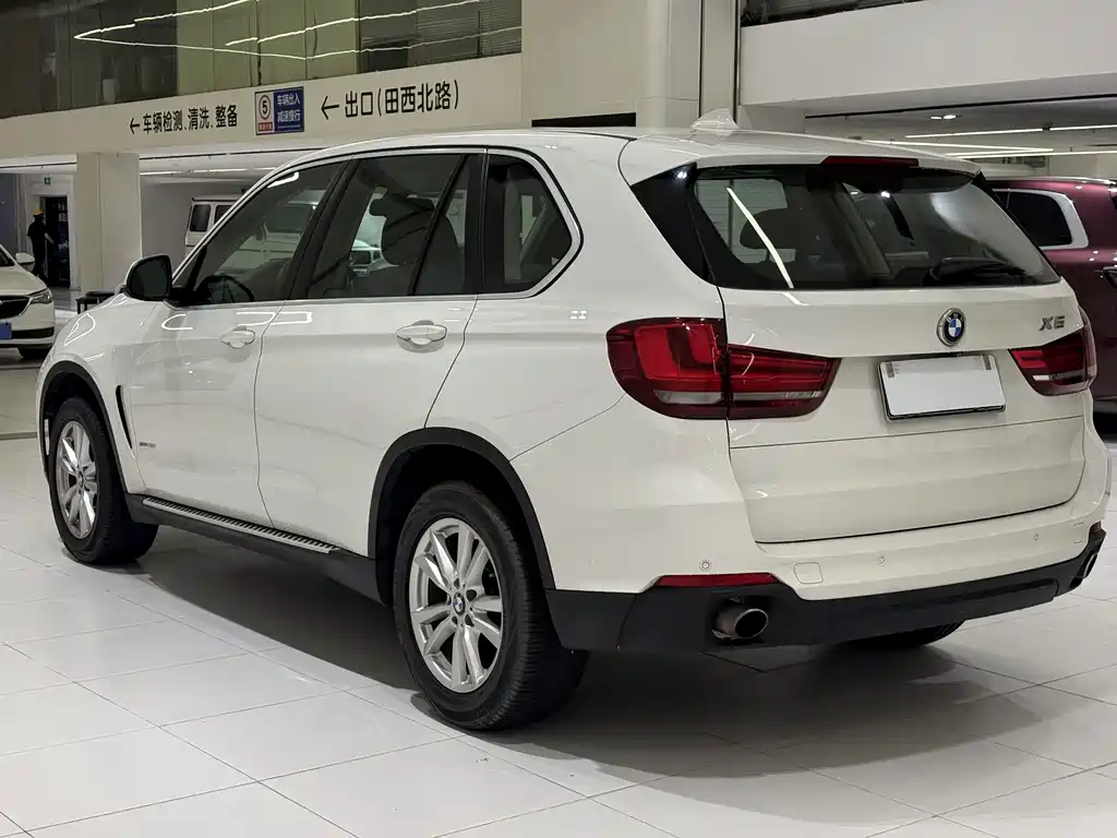 BMW X5 (Import) — фото 4