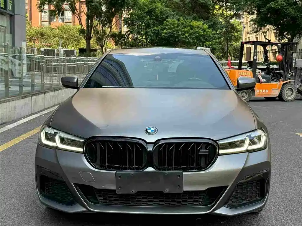 BMW 5 Series — фото 3