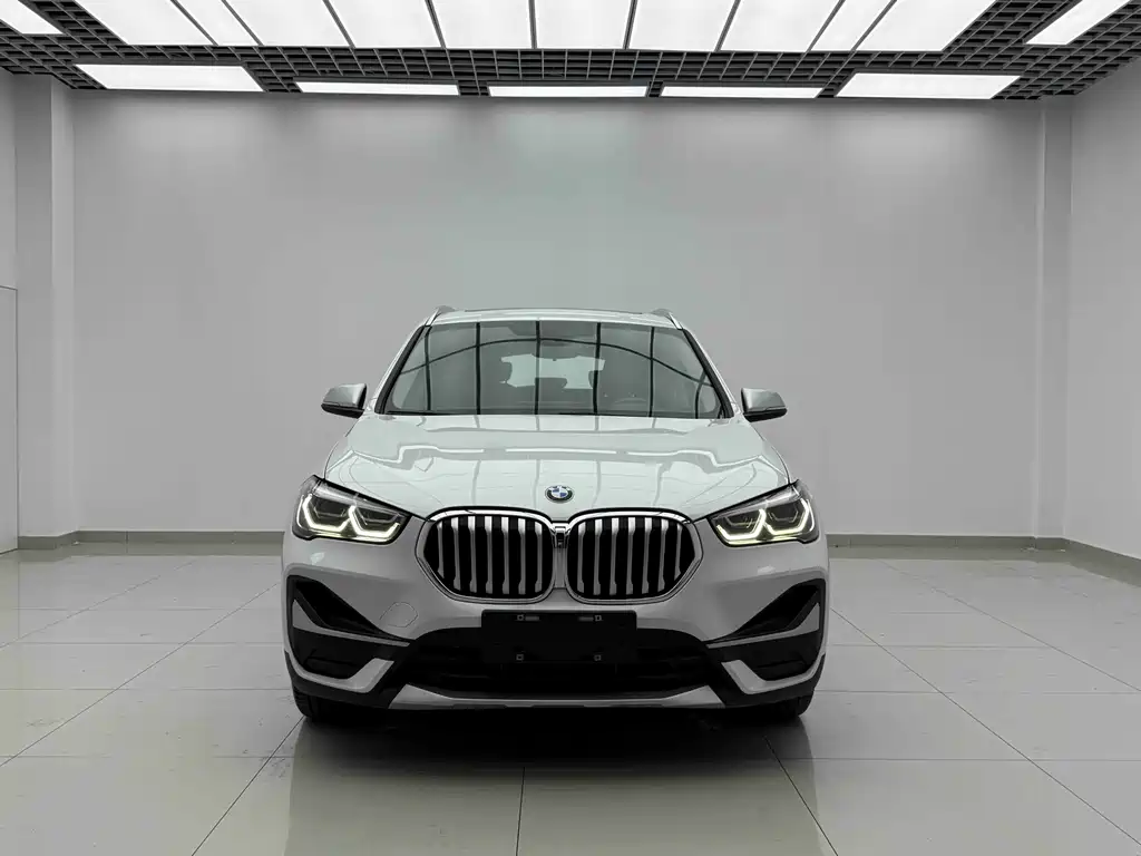 BMW X1 — фото 2