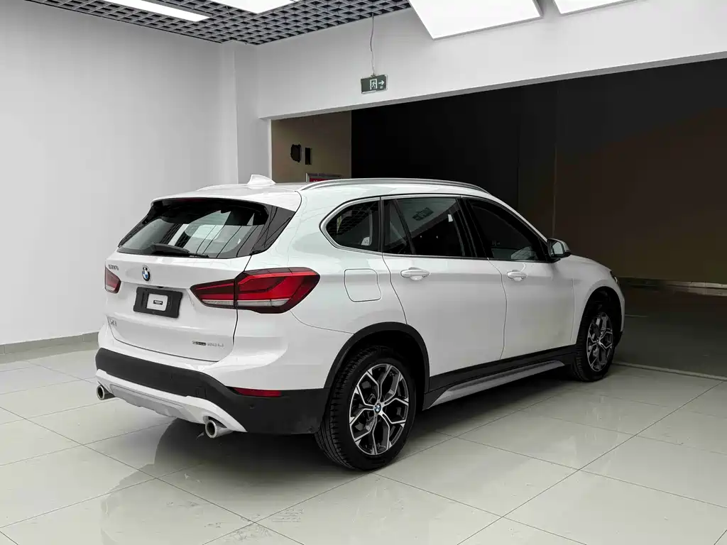 BMW X1 — фото 6
