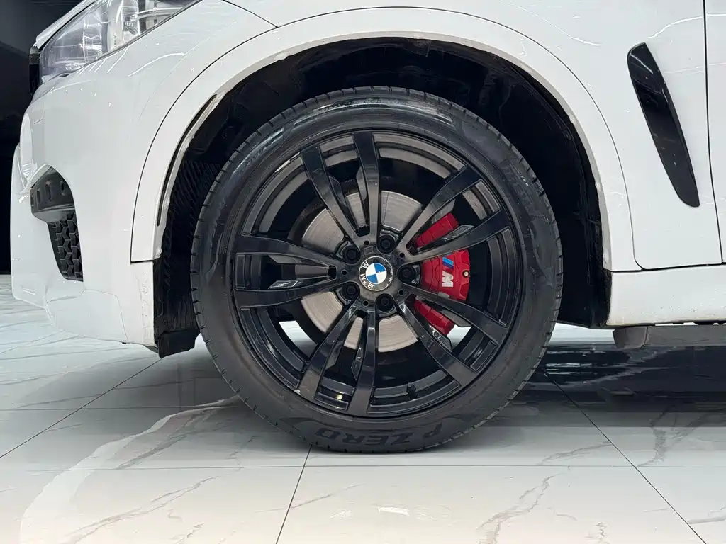 BMW X6 — фото 13