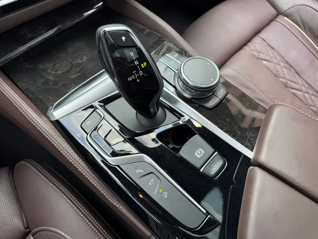 BMW 6 Series GT — фото 17