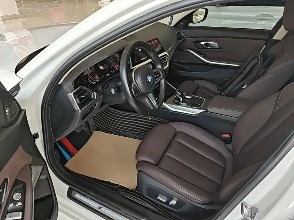 BMW 3 Series — фото 11