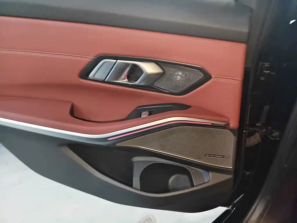 BMW 3 Series — фото 11