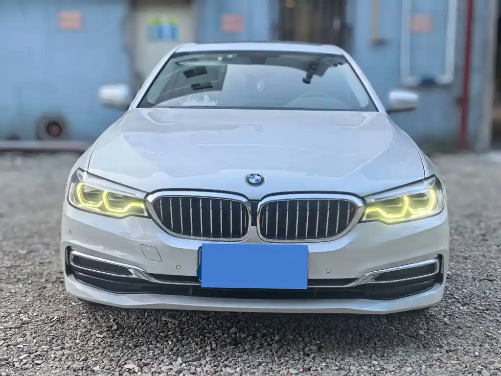 BMW 5 Series — фото 2