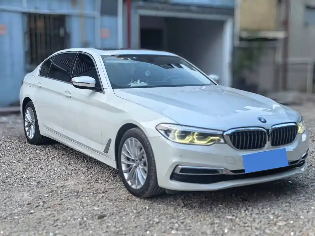 BMW 5 Series — фото 3