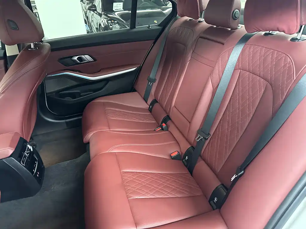 BMW 3 Series — фото 10