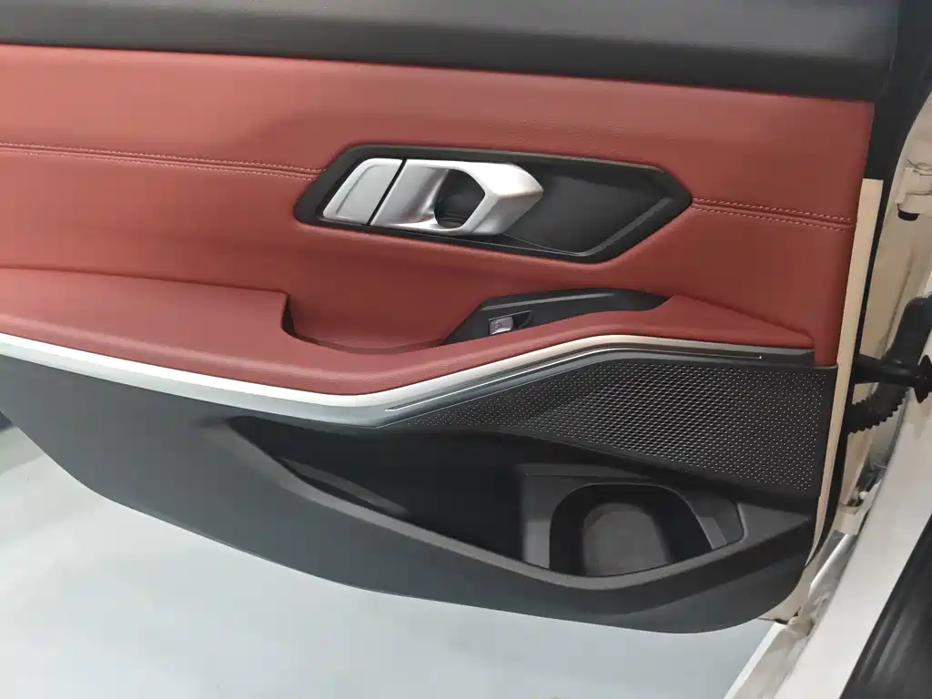BMW 3 Series — фото 16