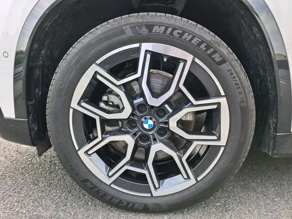BMW X1 — фото 16