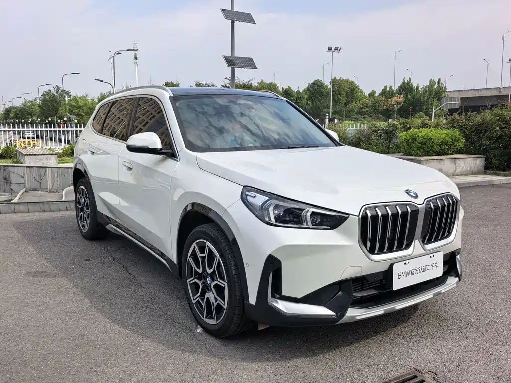 BMW X1 — фото 3
