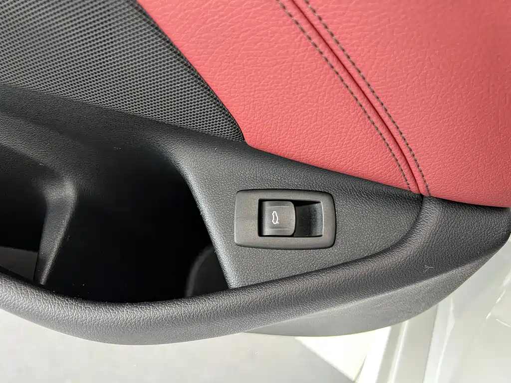BMW 5 Series — фото 13