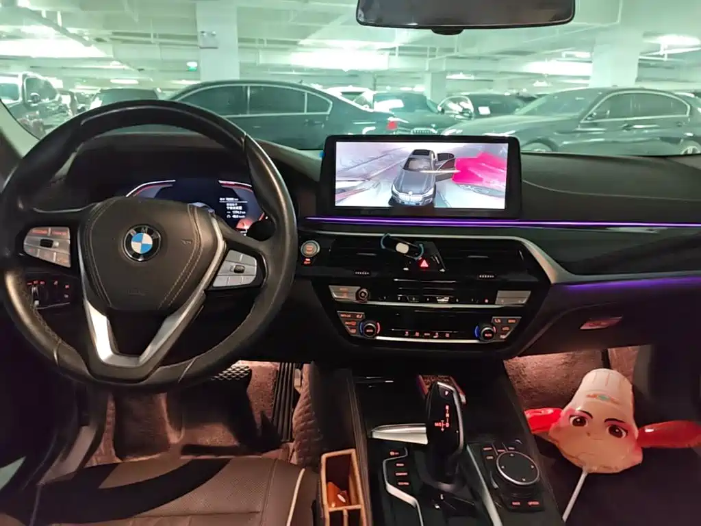 BMW 5 Series — фото 11