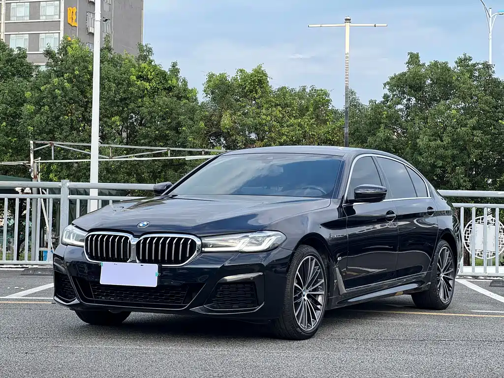 BMW 5 Series — фото 2