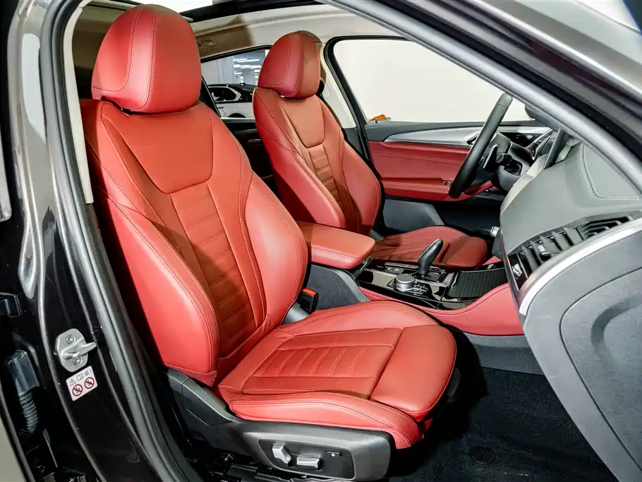BMW X4 — фото 19