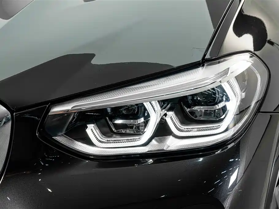 BMW X4 — фото 4