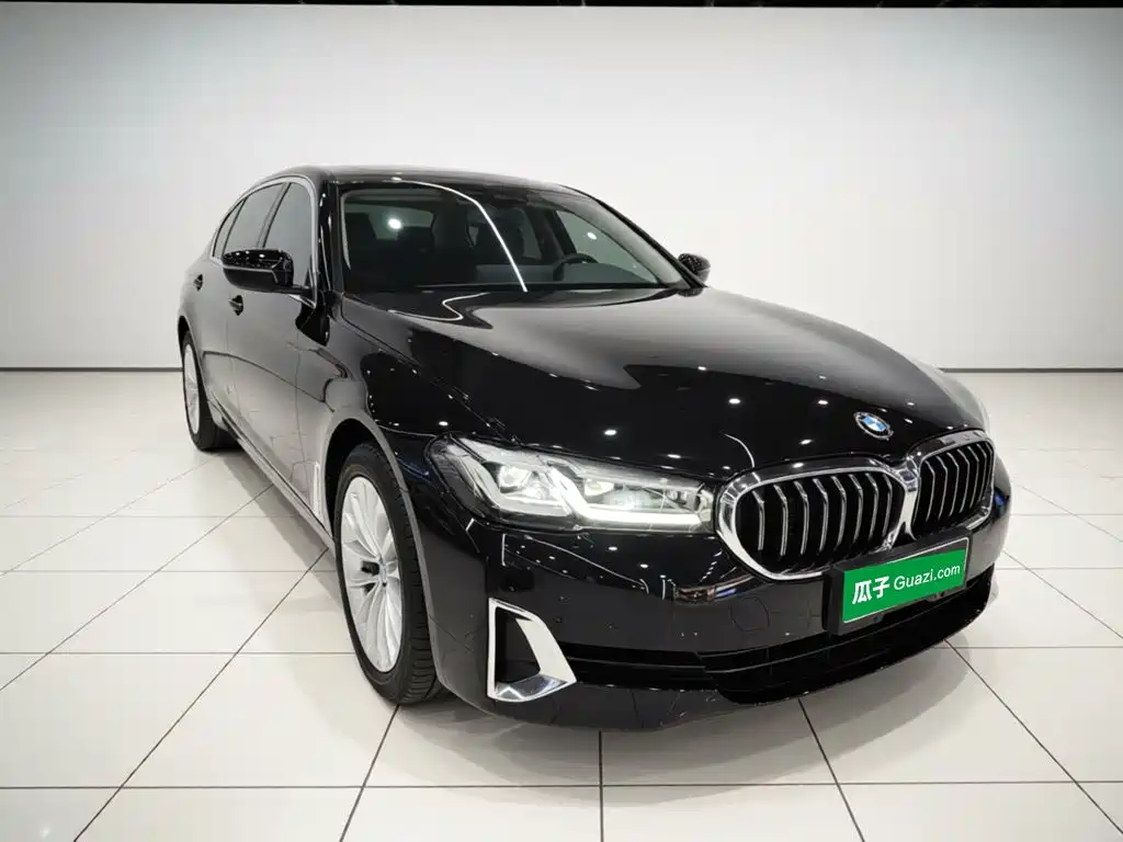 BMW 5 Series — фото 22