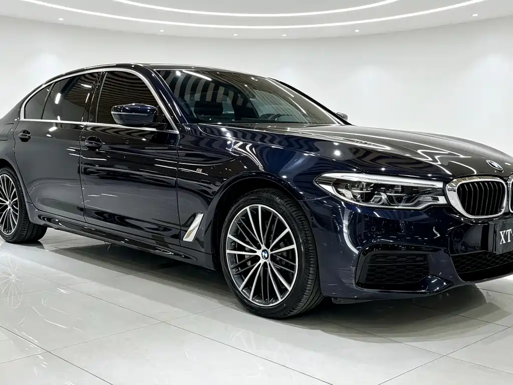 BMW 5 Series — фото 3