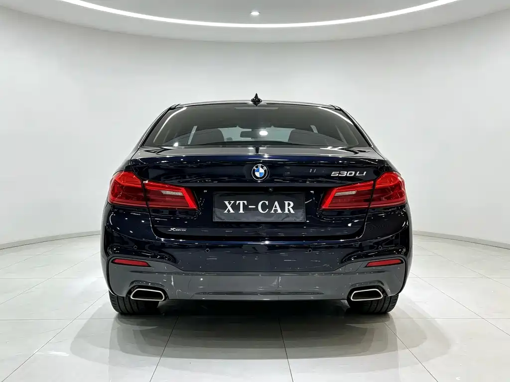 BMW 5 Series — фото 10
