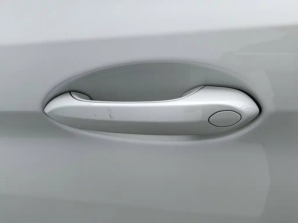 BMW 5 Series — фото 18