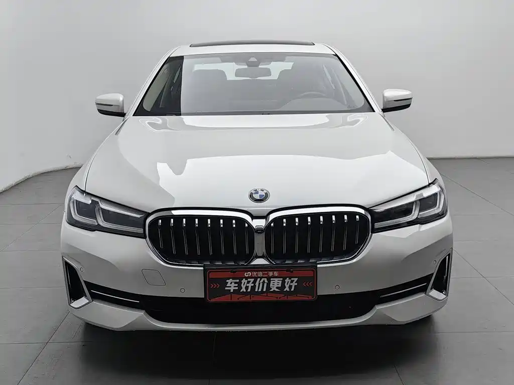 BMW 5 Series — фото 3