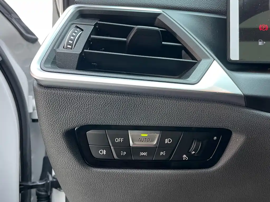 BMW 3 Series — фото 15