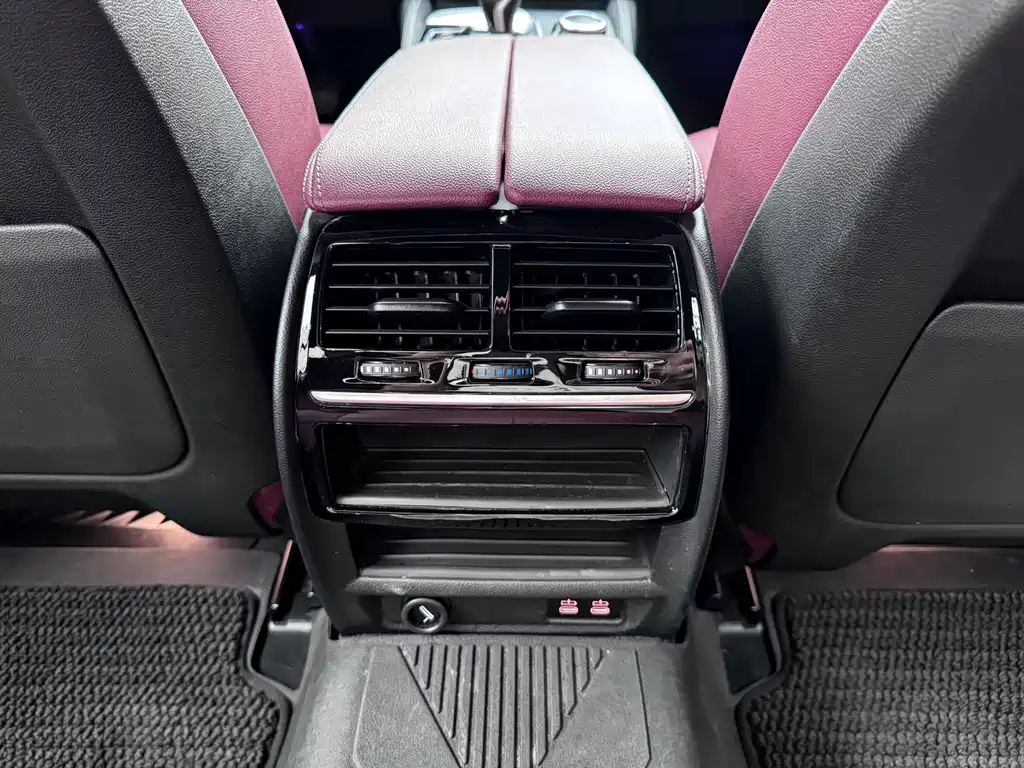 BMW 5 Series — фото 11