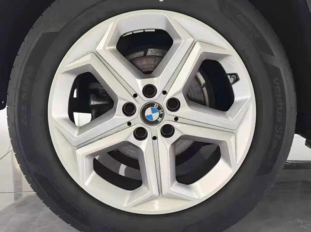 BMW X1 — фото 15