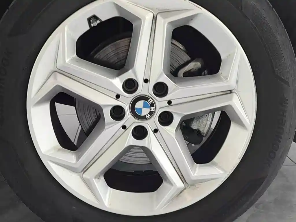 BMW X1 — фото 16
