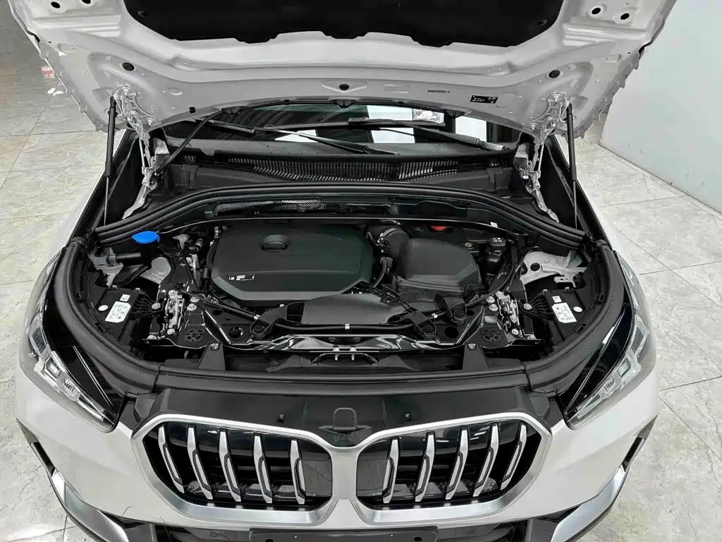 BMW X1 — фото 27