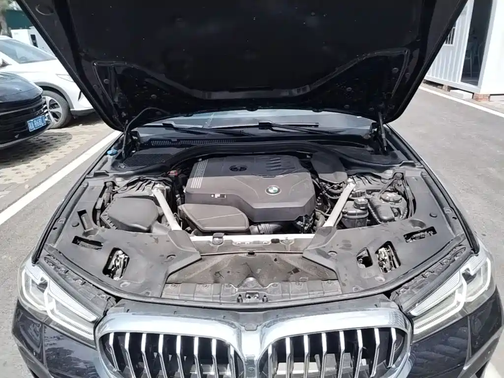 BMW 5 Series — фото 23
