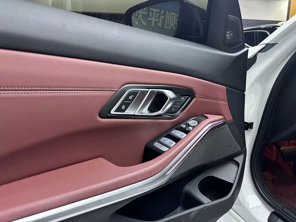 BMW 3 Series — фото 14