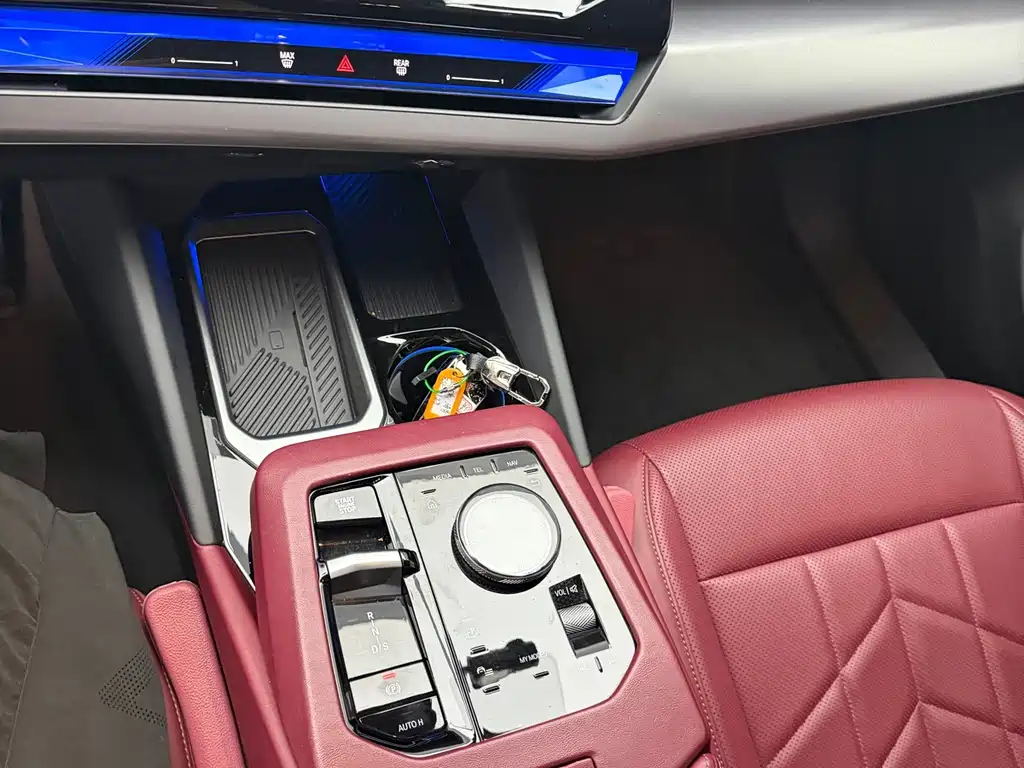 BMW 5 Series — фото 11