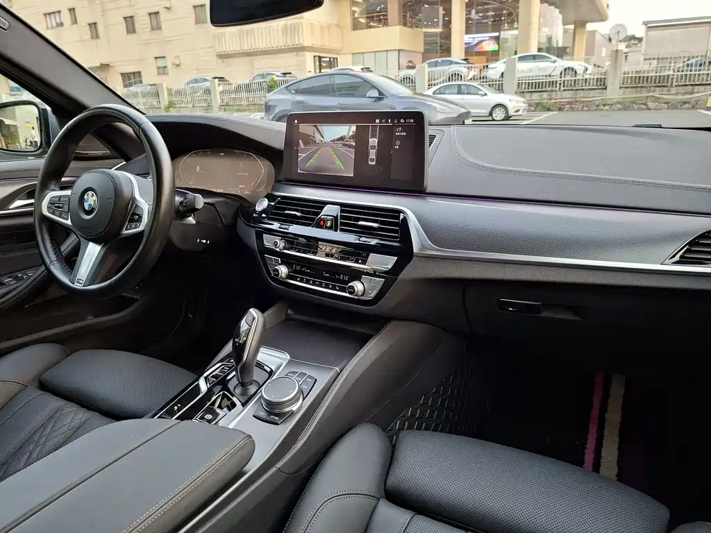 BMW 5 Series (Import) — фото 11