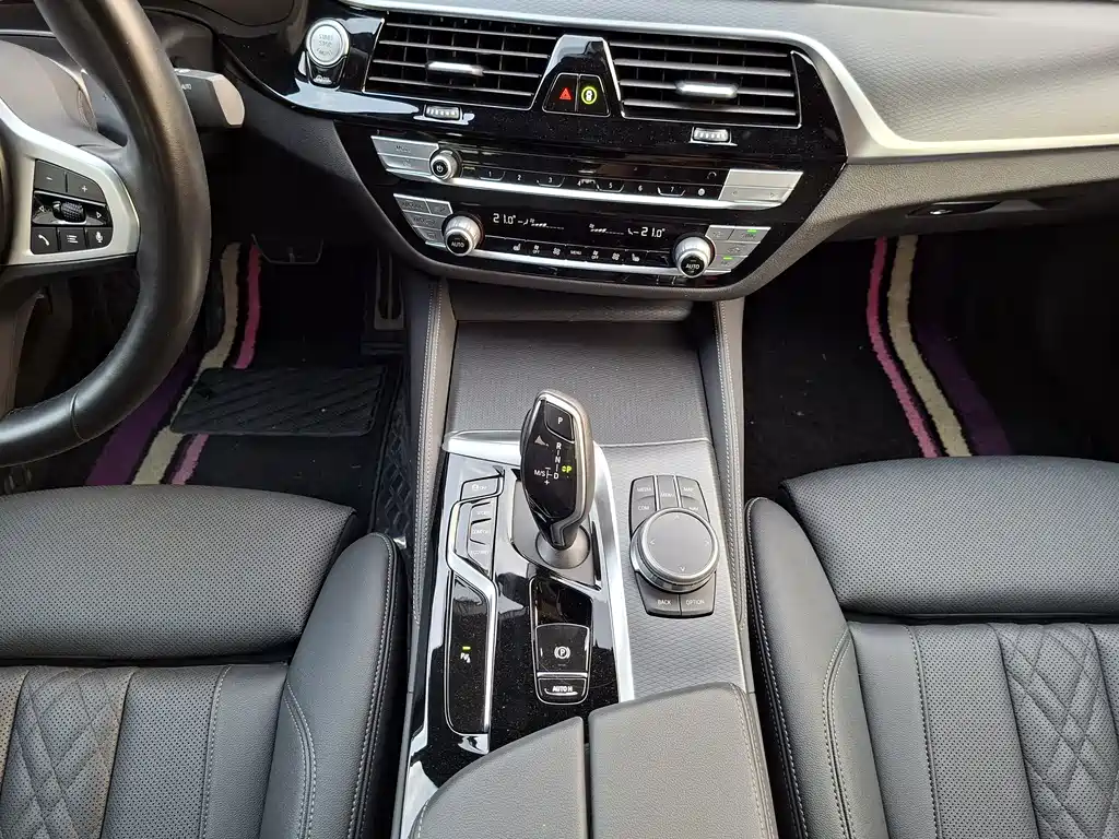 BMW 5 Series (Import) — фото 16