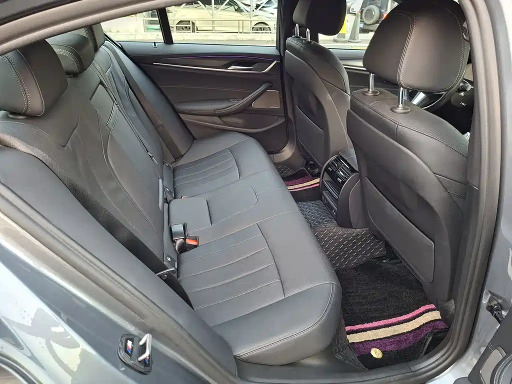 BMW 5 Series (Import) — фото 18