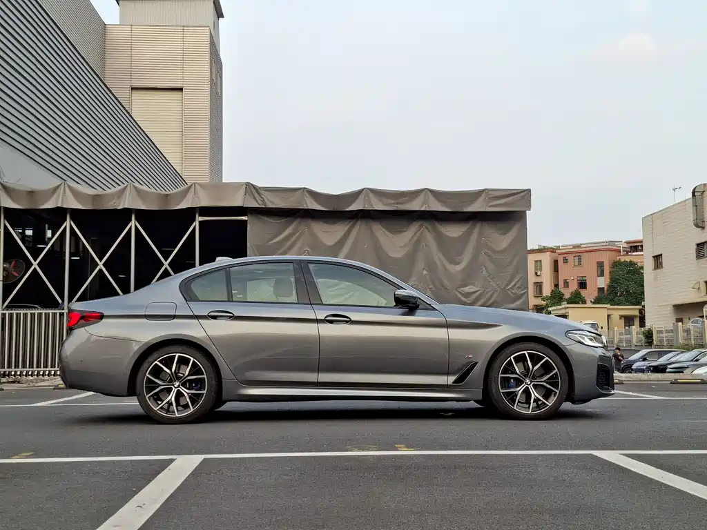 BMW 5 Series (Import) — фото 6