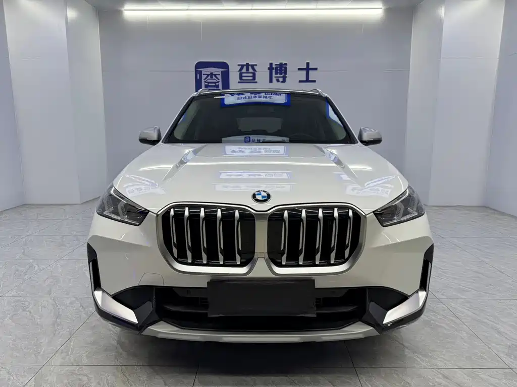 BMW X1 — фото 2