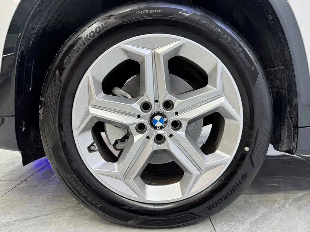 BMW X1 — фото 19