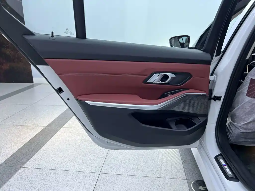 BMW 3 Series — фото 15