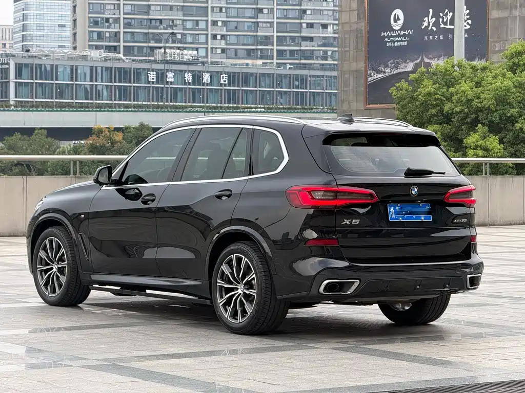 BMW X5 (Import) — фото 7