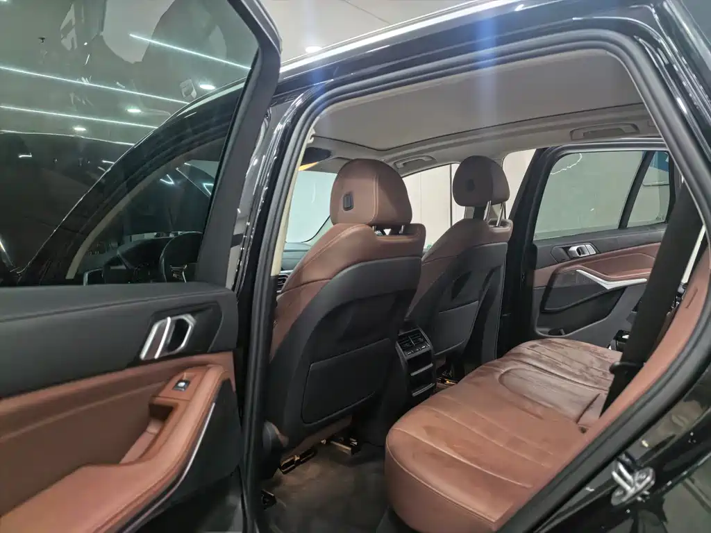 BMW X5 (Import) — фото 8