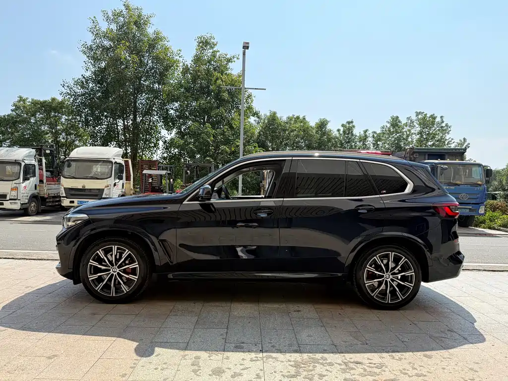 BMW X5 (Import) — фото 4