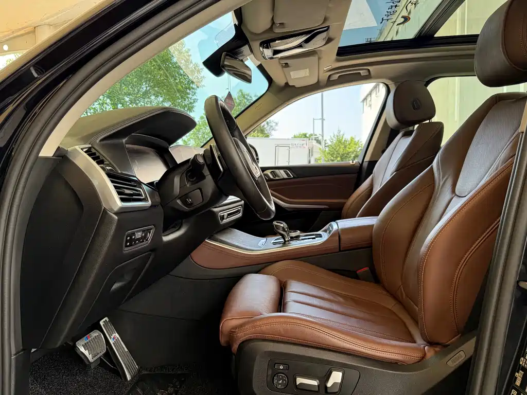 BMW X5 (Import) — фото 9