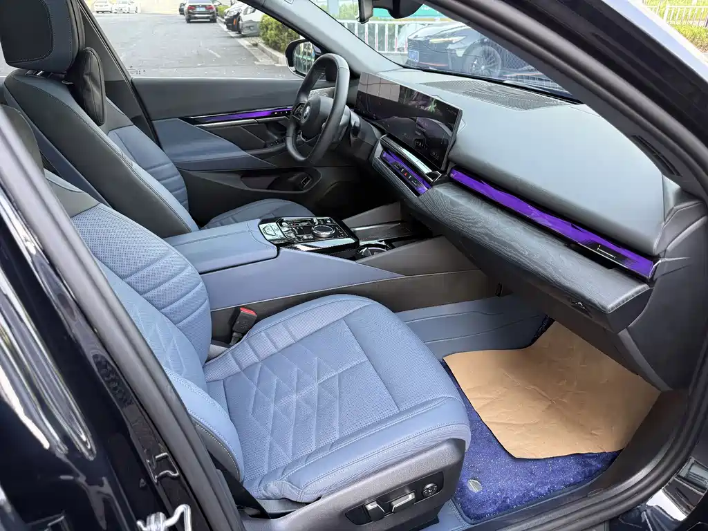 BMW i5 — фото 14